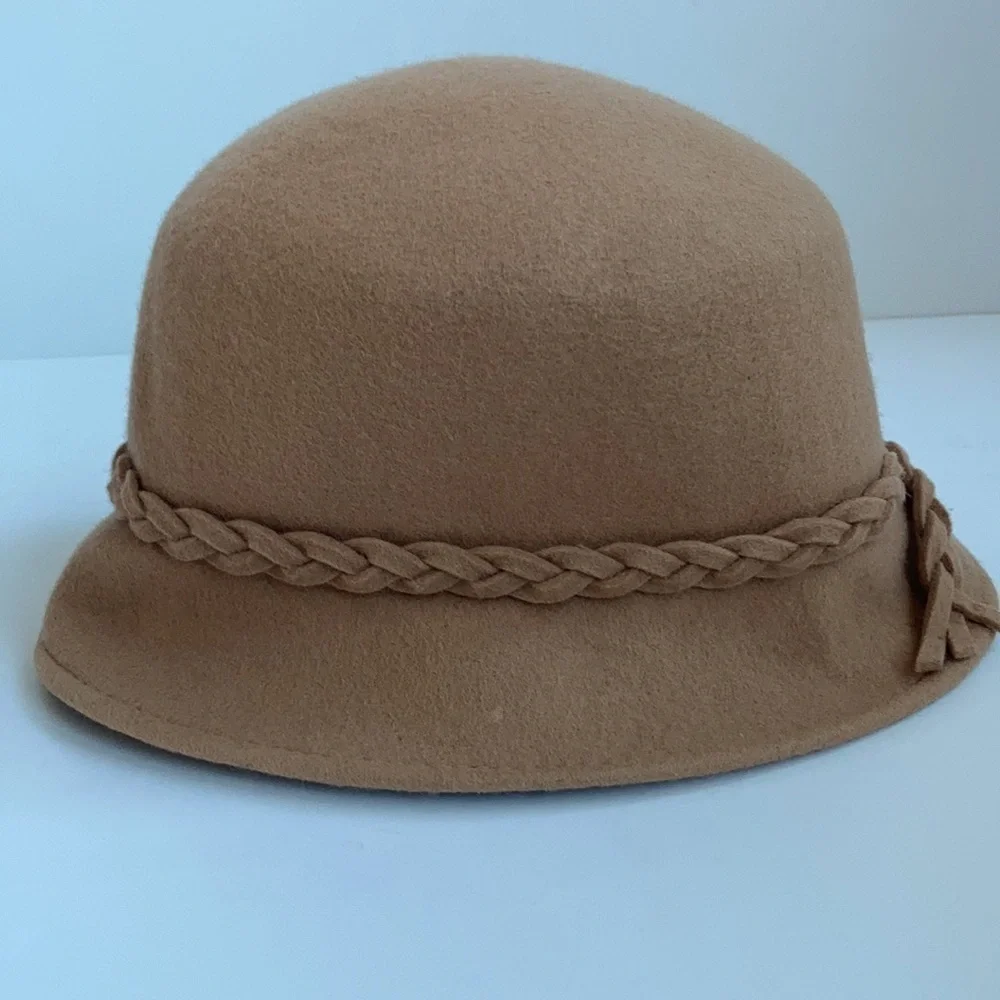 100% wool winter camel bucket hat w braided trim